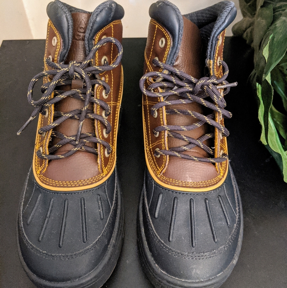 Nike ACG Boots size